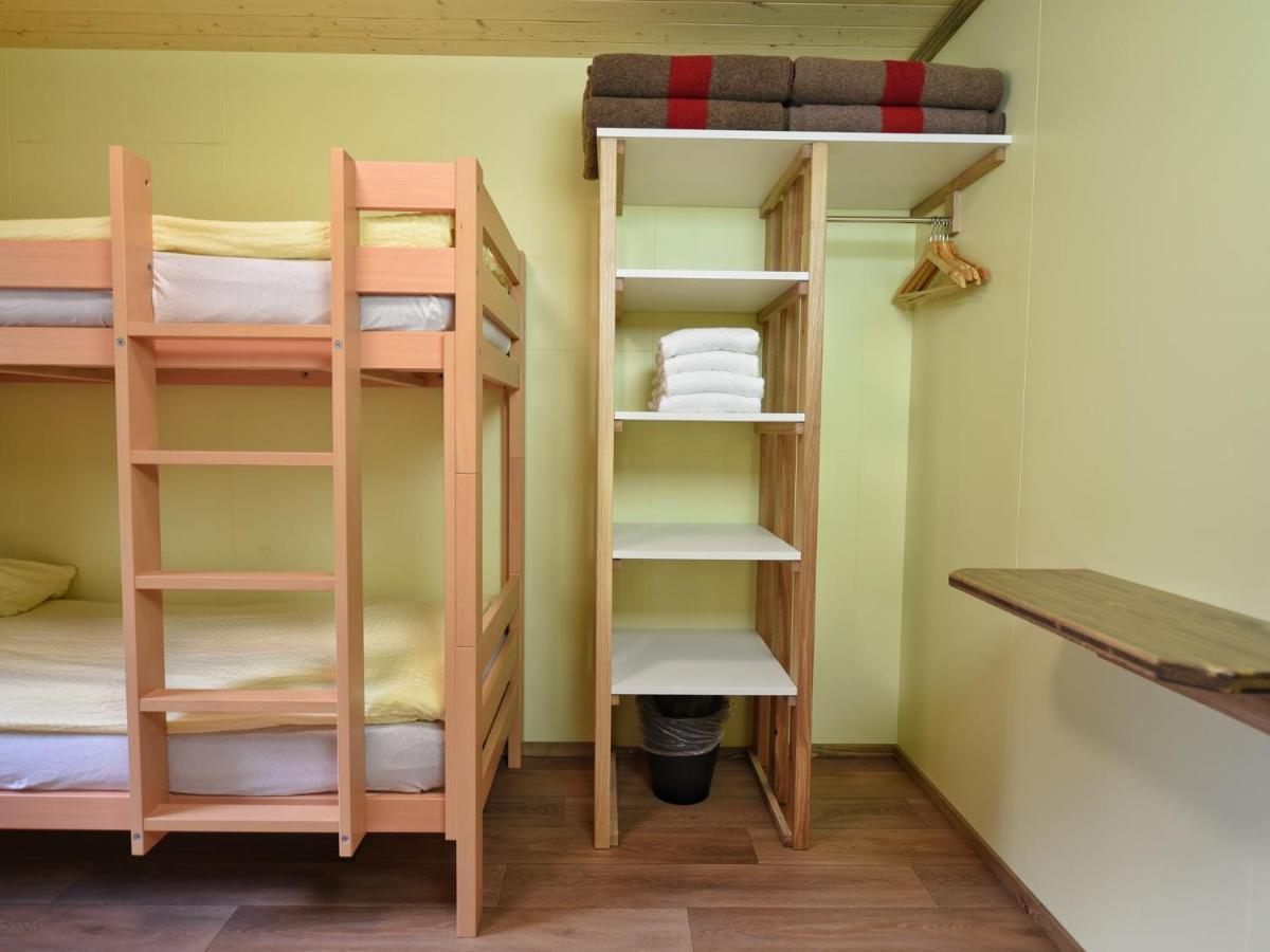Хостел Schutzenbach Backpackers For Adults 18-35 Лаутербруннен Экстерьер фото